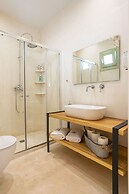 Sea and Sun Luxury Pools' Villas