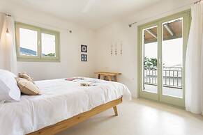 Sea and Sun Luxury Pools' Villas