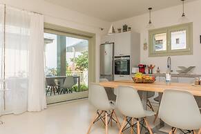 Sea and Sun Luxury Pools' Villas