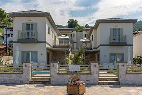 Sea and Sun Luxury Pools' Villas