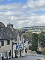 The Clothiers Arms