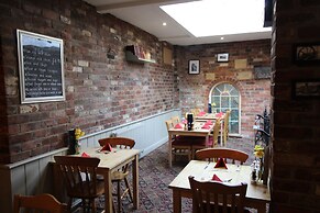 The Clothiers Arms