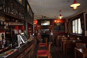 The Clothiers Arms