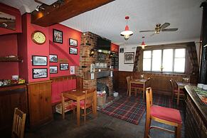 The Clothiers Arms