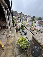 The Clothiers Arms