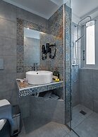 Aeolos Luxury Suites