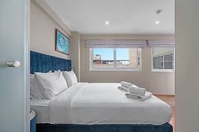 Aeolos Luxury Suites