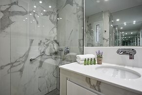 Luxurious Spacious Apt next  Hilton Area