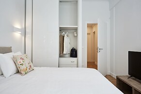 Luxurious Spacious Apt next  Hilton Area