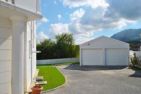 Villa Roman by Amy Villasa