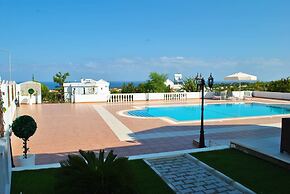 Villa Roman by Amy Villasa