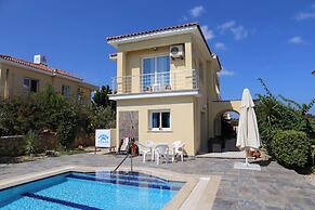 Villa Sardunya Sunset by Amy Villas