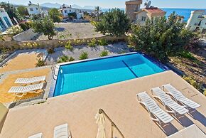 Villa Sunny by Amy Villas