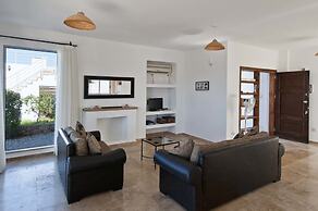 Villa Sweetwater Bay by Amy Villas