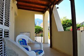 Villa Thornburry by Amy Villas