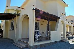 Villa Thornburry by Amy Villas