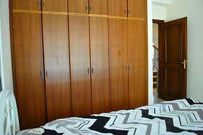 Villa Thornburry by Amy Villas