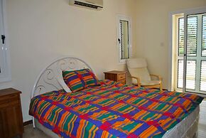 Villa Thornburry by Amy Villas