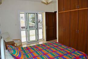 Villa Thornburry by Amy Villas