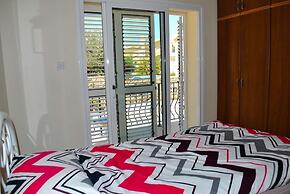 Villa Thornburry by Amy Villas