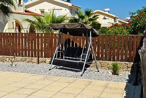 Villa Thornburry by Amy Villas