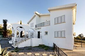 Villa Tortuga by Amy Villas