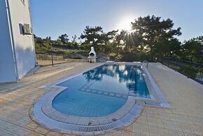 Villa Tortuga by Amy Villas