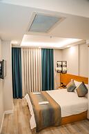 White Golden Suite Hotel