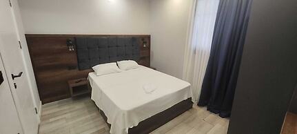 White Golden Suite Hotel