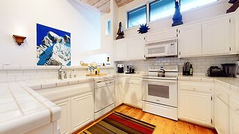 Snowcreek Iii #420 3 Bedroom Condo by RedAwning