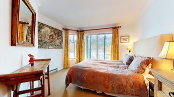 Snowcreek Iii #420 3 Bedroom Condo by RedAwning