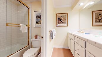 Snowcreek Iii #420 3 Bedroom Condo by RedAwning