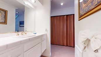 Snowcreek Iii #420 3 Bedroom Condo by RedAwning