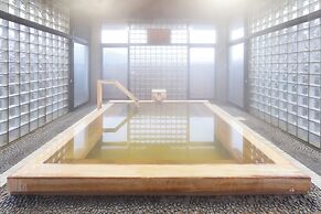 Spa Resort Hawaiians Monolith Tower