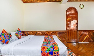 FabHotel Oak Ridge Retreat