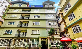 FabHotel Oak Ridge Retreat