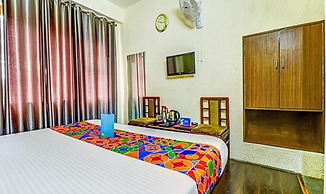 FabHotel Oak Ridge Retreat