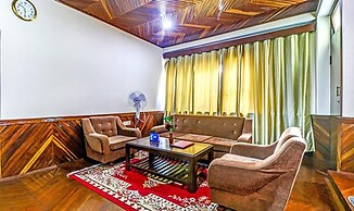 FabHotel Oak Ridge Retreat