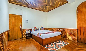 FabHotel Oak Ridge Retreat