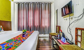 FabHotel Oak Ridge Retreat