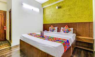 FabHotel Oak Ridge Retreat