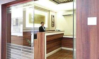 Treebo Comforts Inn, University Road Deralakatte