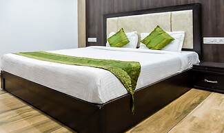 Treebo Red Petal Jalandhar