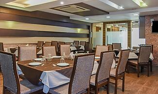 Treebo Red Petal Jalandhar