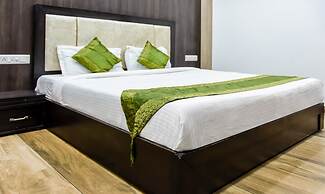 Treebo Red Petal Jalandhar