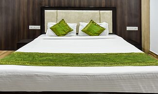 Treebo Red Petal Jalandhar