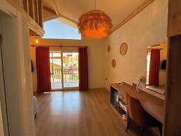 Gunes Hotel & Apartments