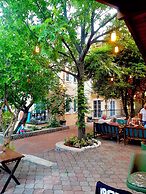 Gunes Hotel & Apartments