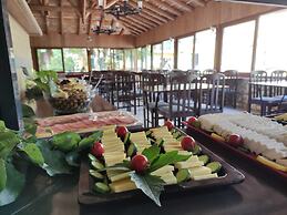 Gunes Hotel & Apartments