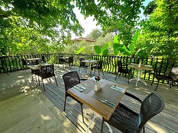 Gunes Hotel & Apartments